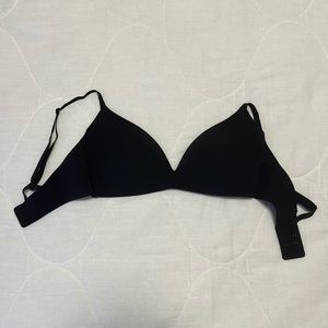 Lululemon Black Smooth Bra (32 C)